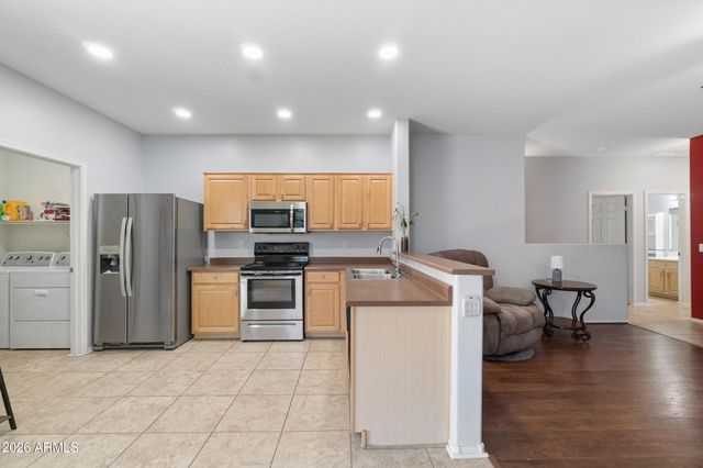 41326 N PARKER Lane, Phoenix, AZ 85086