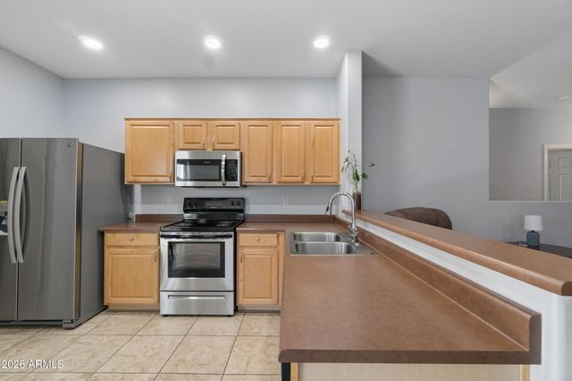 41326 N PARKER Lane, Phoenix, AZ 85086