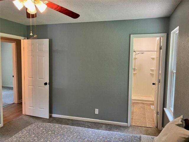 8136 Berger Avenue, Kansas City, KS 66111
