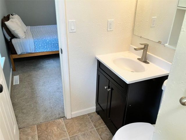 8136 Berger Avenue, Kansas City, KS 66111
