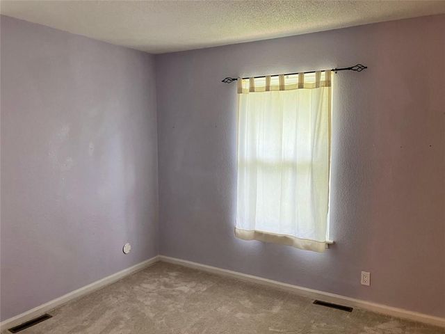 8136 Berger Avenue, Kansas City, KS 66111