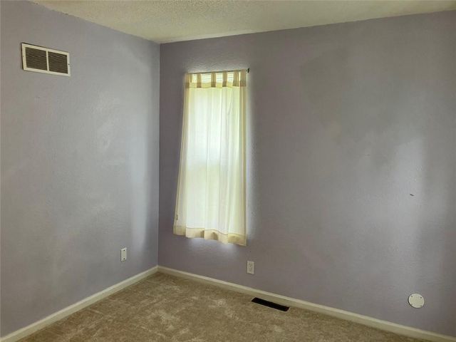 8136 Berger Avenue, Kansas City, KS 66111