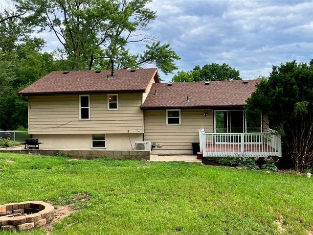 8136 Berger Avenue, Kansas City, KS 66111