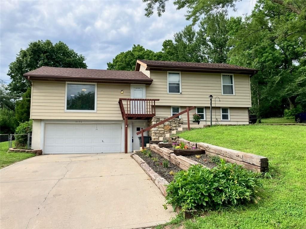8136 Berger Avenue, Kansas City, KS 66111