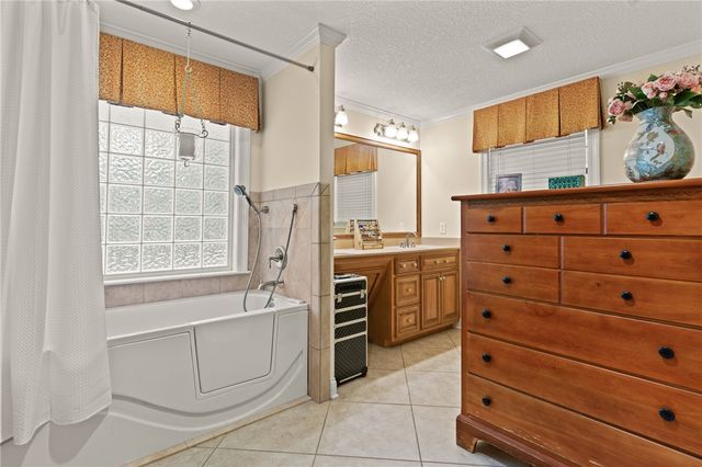 1001 Poppell Drive, Darien, GA 31305