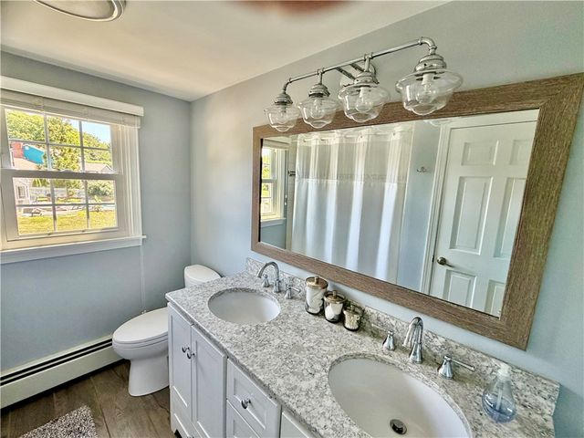 7 Cortland Lane, Smithfield, RI 02828