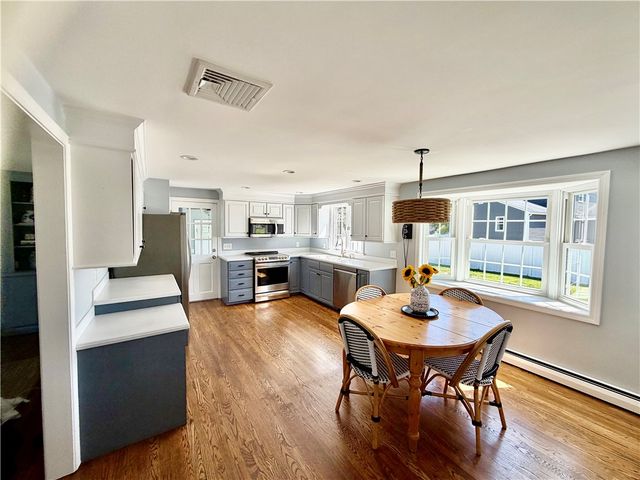 7 Cortland Lane, Smithfield, RI 02828