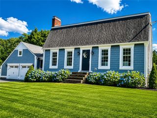 7 Cortland Lane, Smithfield, RI 02828