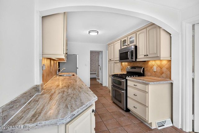 93 N Sunnycrest Drive, Little Silver, NJ 07739