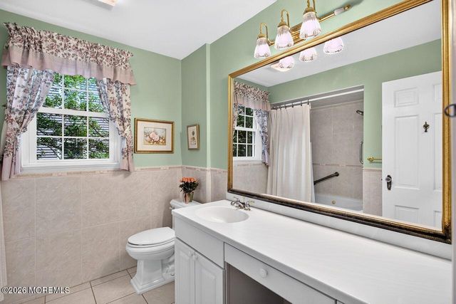 93 N Sunnycrest Drive, Little Silver, NJ 07739