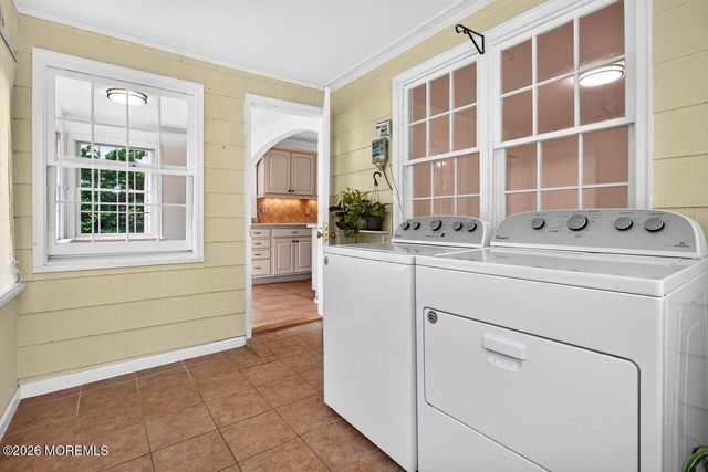 93 N Sunnycrest Drive, Little Silver, NJ 07739
