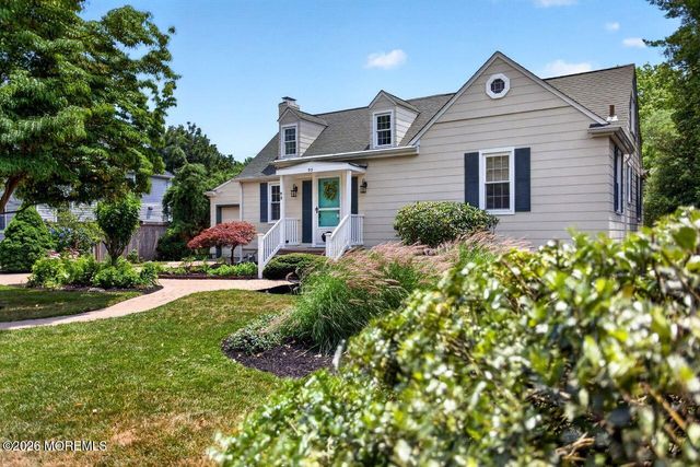 93 N Sunnycrest Drive, Little Silver, NJ 07739