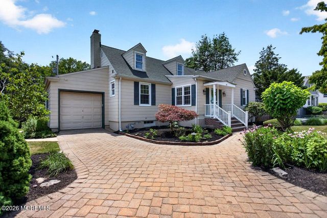 93 N Sunnycrest Drive, Little Silver, NJ 07739