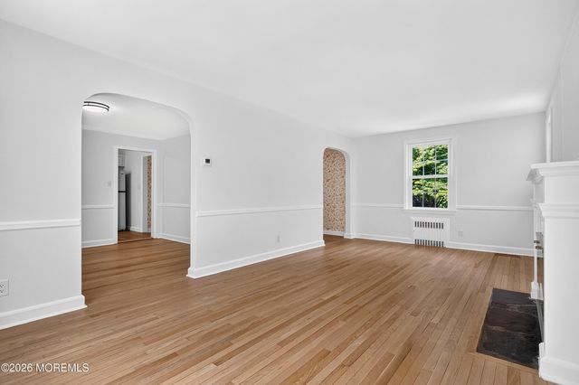 93 N Sunnycrest Drive, Little Silver, NJ 07739