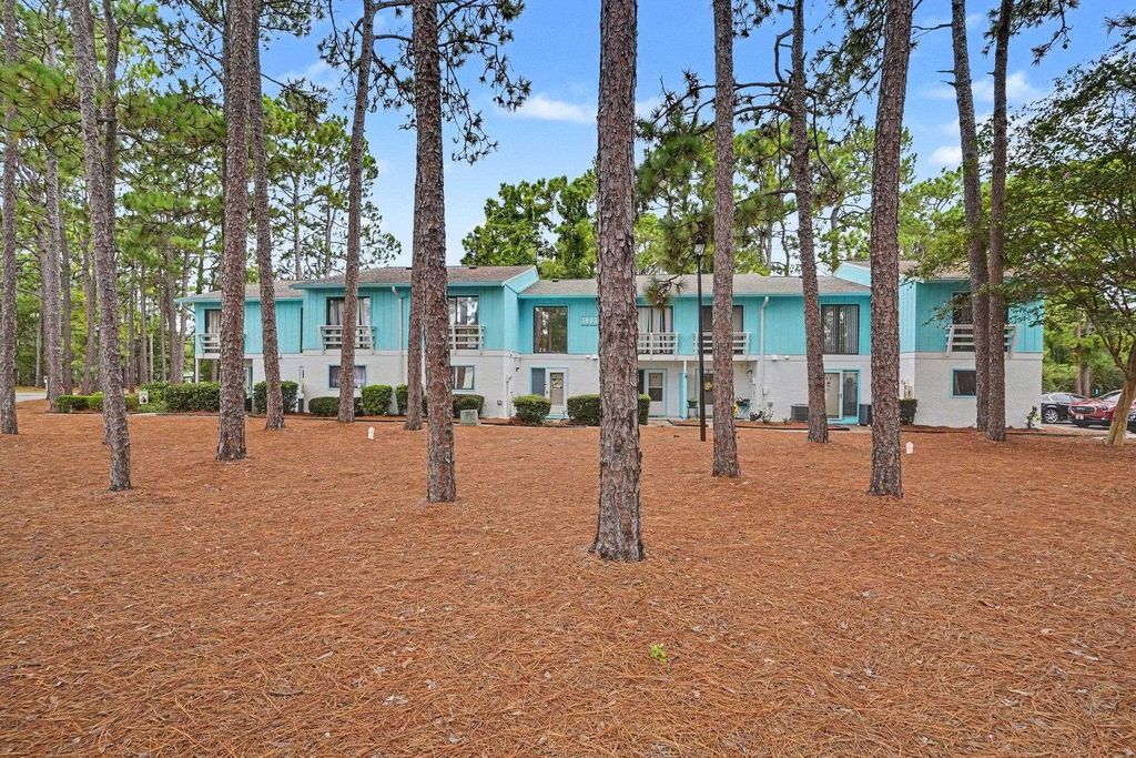 1833 Crooked Pine Dr Apt D3, Myrtle Beach, SC 29575 — exterior