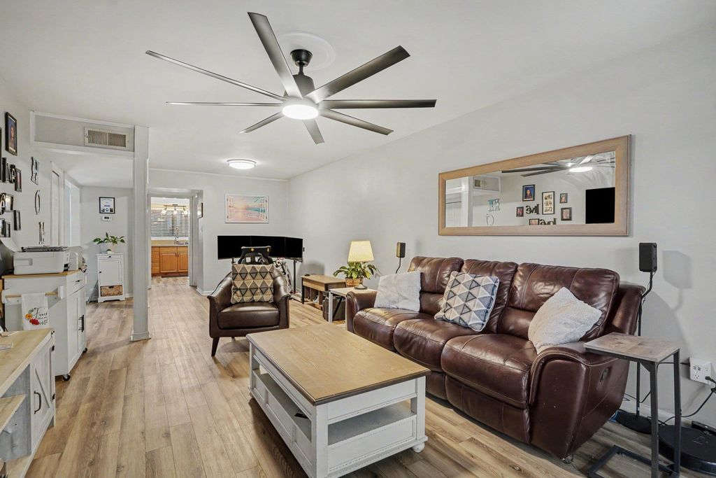 1833 Crooked Pine Dr Apt D3, Myrtle Beach, SC 29575 — photo 3