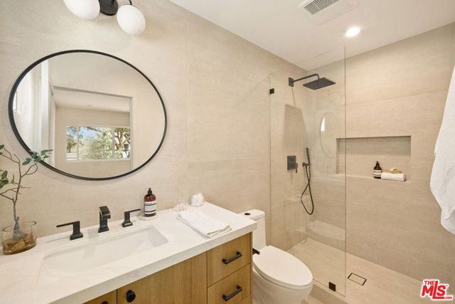 3542 Potomac Avenue, Los Angeles, CA 90016