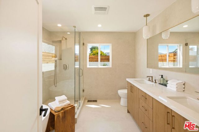 3542 Potomac Avenue, Los Angeles, CA 90016