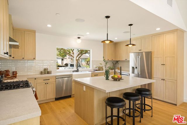 3542 Potomac Avenue, Los Angeles, CA 90016