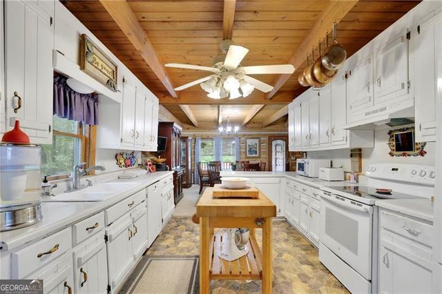 2874 S Cherokee Lane, Woodstock, GA 30188