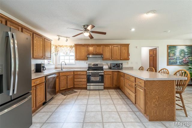 1282 Key West Drive, Edwardsville, IL 62025
