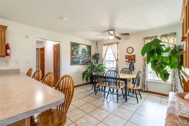 1282 Key West Drive, Edwardsville, IL 62025