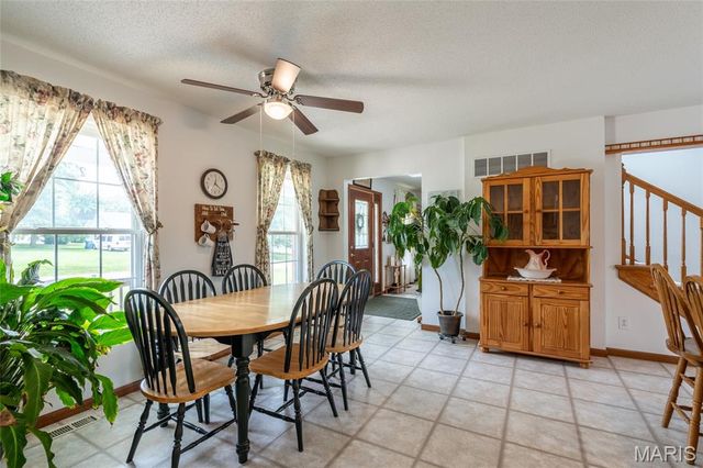 1282 Key West Drive, Edwardsville, IL 62025