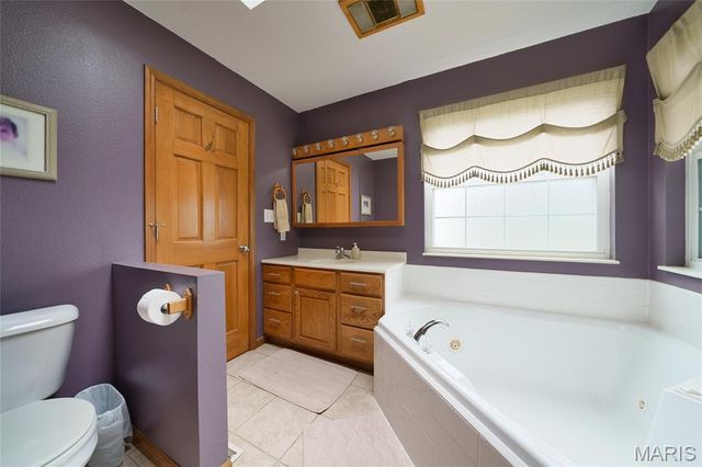 1282 Key West Drive, Edwardsville, IL 62025
