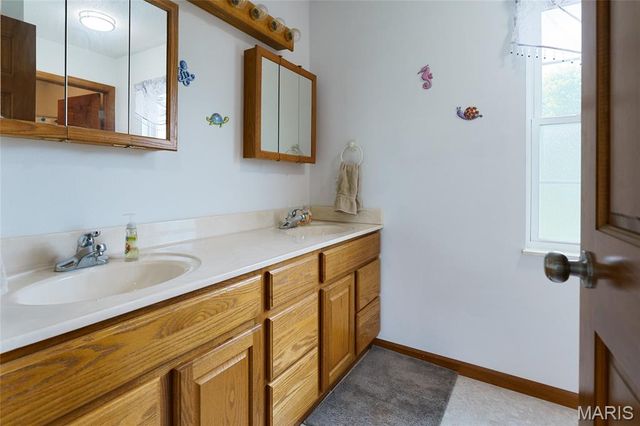 1282 Key West Drive, Edwardsville, IL 62025