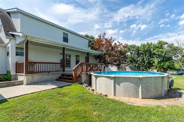 1282 Key West Drive, Edwardsville, IL 62025