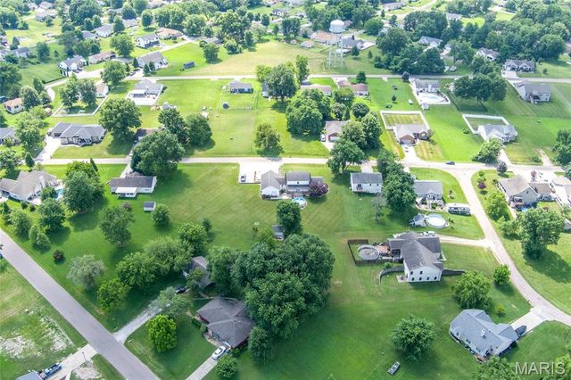 1282 Key West Drive, Edwardsville, IL 62025