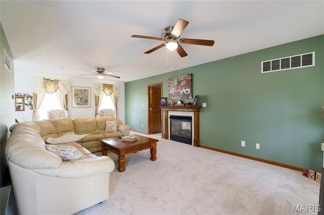 1282 Key West Drive, Edwardsville, IL 62025