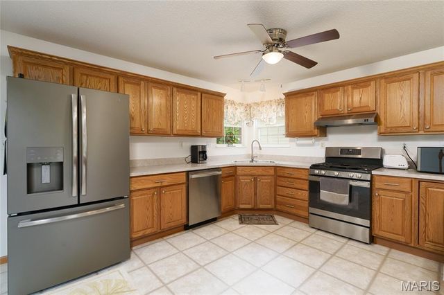 1282 Key West Drive, Edwardsville, IL 62025