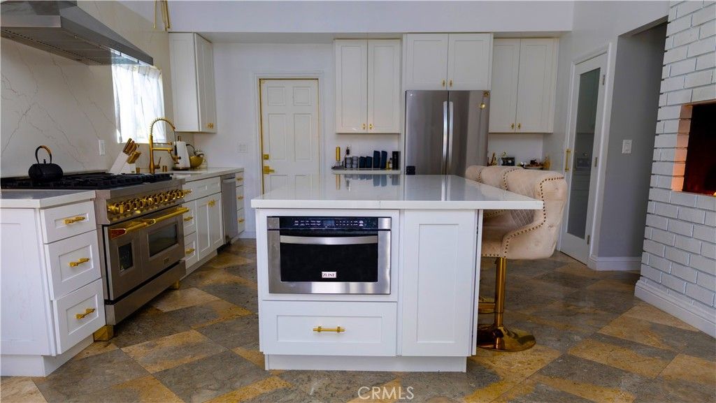 1656 N Shaffer, Orange, CA 92867 — photo 4