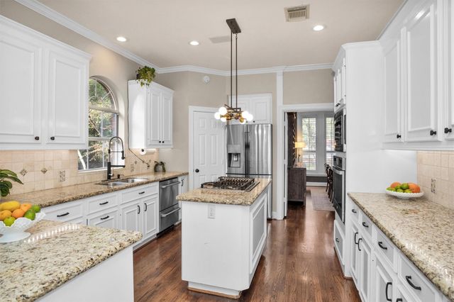 6603 Ranch Park Drive, Magnolia, TX 77354