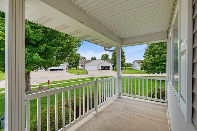 418 Wesson Avenue, Hudson, IA 50643