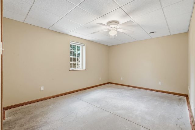 418 Wesson Avenue, Hudson, IA 50643