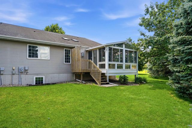 418 Wesson Avenue, Hudson, IA 50643