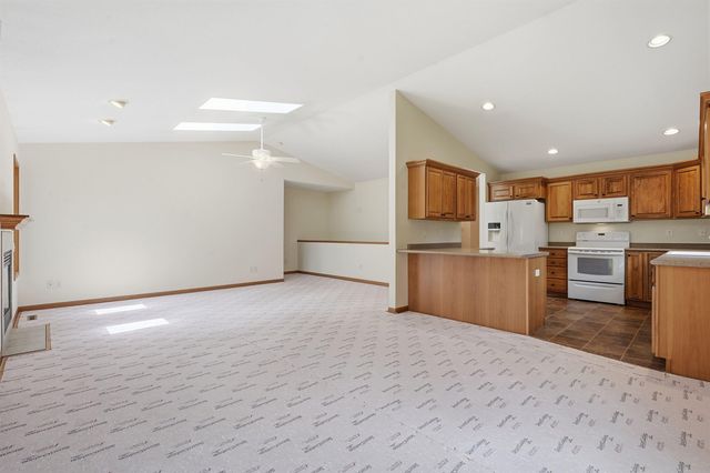 418 Wesson Avenue, Hudson, IA 50643
