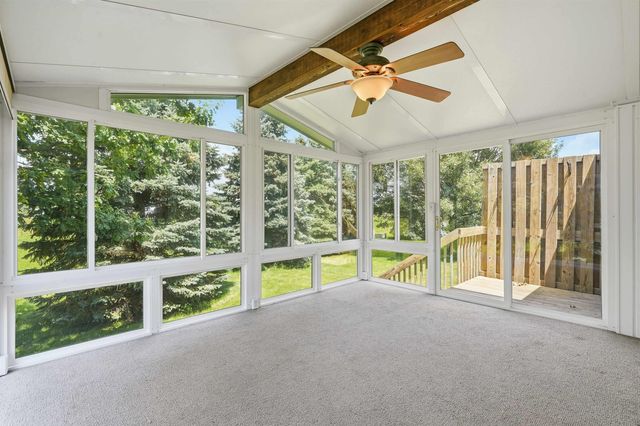 418 Wesson Avenue, Hudson, IA 50643