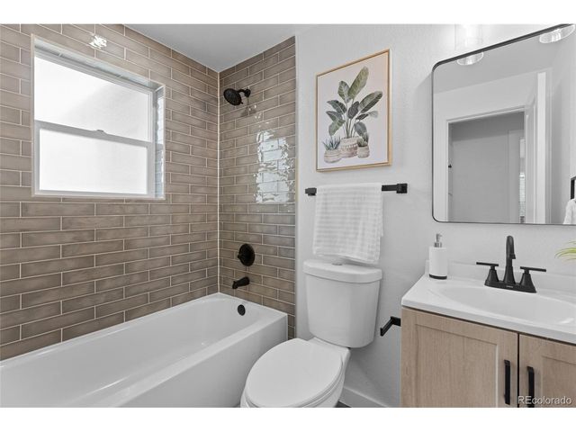 5490 Garrison St, Arvada, CO 80002