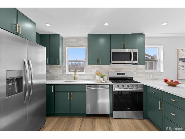 5490 Garrison St, Arvada, CO 80002