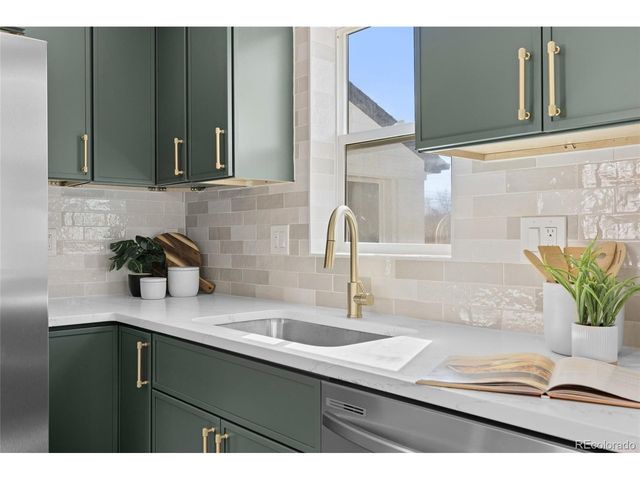 5490 Garrison St, Arvada, CO 80002