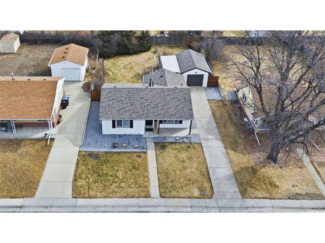 5490 Garrison St, Arvada, CO 80002