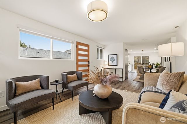 5416 30th Avenue SW, Seattle, WA 98126