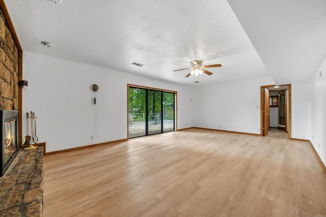 208 Southshore Drive, Hot Springs, AR 71913