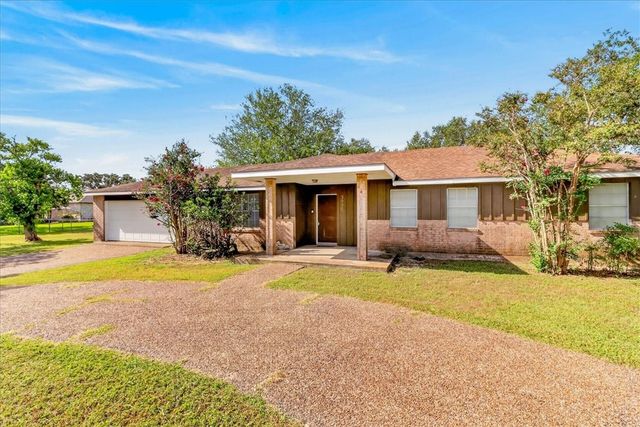 3995 Saddle, Robstown, TX 78380
