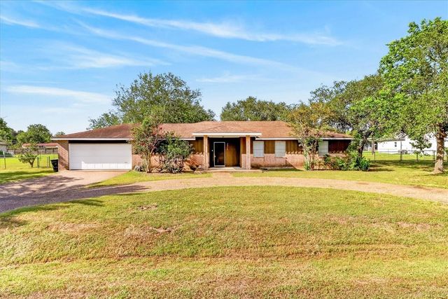 3995 Saddle, Robstown, TX 78380