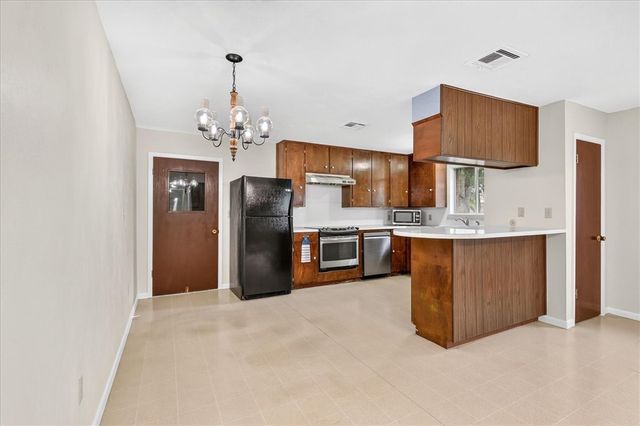 3995 Saddle, Robstown, TX 78380