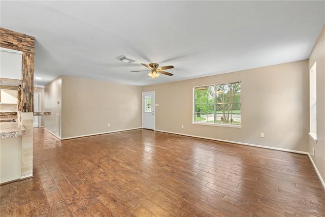 10802 Estelle Circle, Montgomery, TX 77356